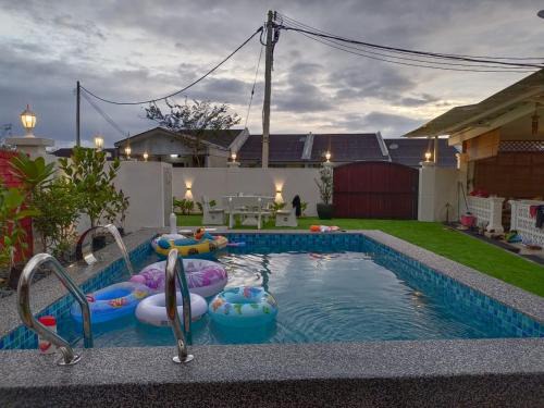 Durian Tunggal House | Villa 3 Bunga Mslim only