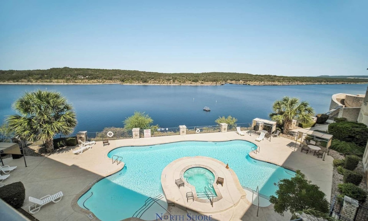 Highland Lake Estates Condo | VILLA 3225 - Panoramic Lakeview WIFI Washer/Dryer