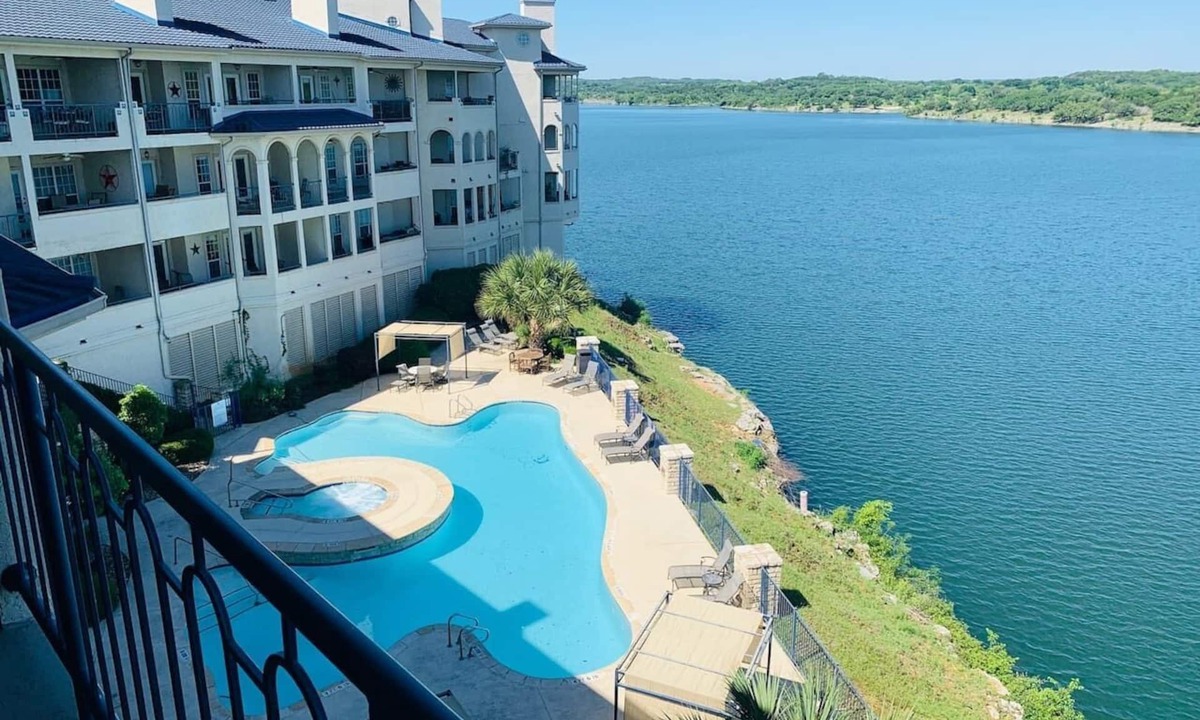 Highland Lake Estates Condo | VILLA 3304 - Top Floor - Great Views & Amenities