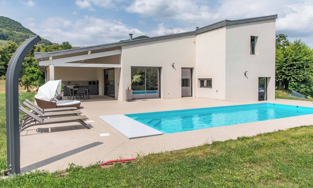 Coublevie Villa | Villa 360° view
