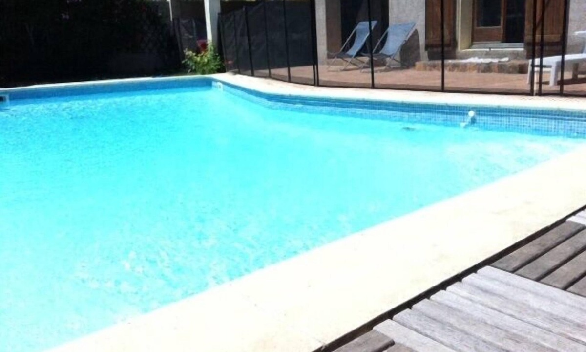 Meze Villa | Villa 5 bedrooms pool 5x10