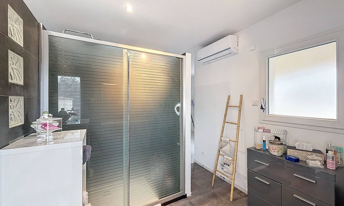 Alata House | VILLA 8/10 PERSONS