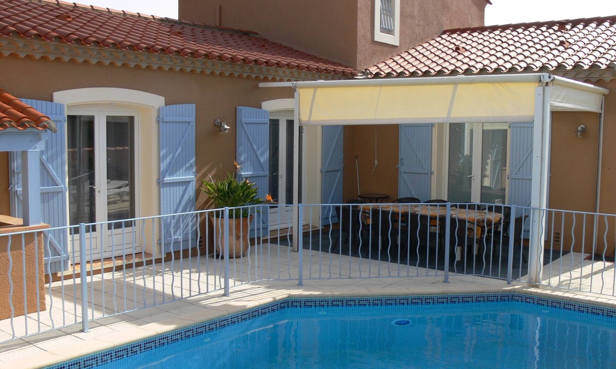 Saint-Cyprien Plage Villa | VILLA, 8PERS, SAFETY POOL 200m FROM BEACH AND SHOPS