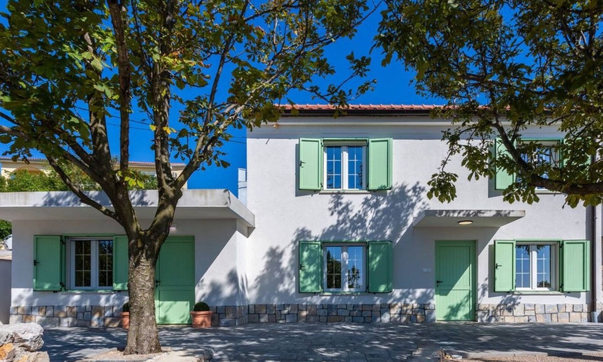 Smrika Villa | Villa Adam by Villas Guide