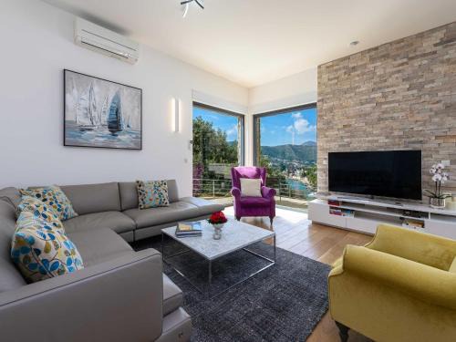 Stikovica Villa | Villa Agave - Four Bedroom Villa with Swimming Pool