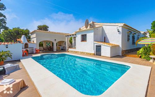 Balcon del Mar Villa | Villa Alamito by Abahana Villas