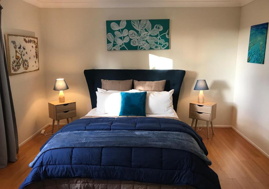 Eagle Heights House | Villa Alessandra Rooms & Restaurant