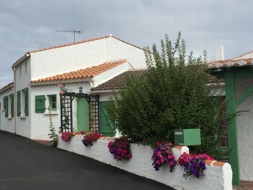 La Tranche-sur-Mer House | Villa Am Stram Gram