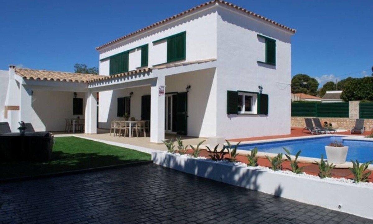 Calafat Villa | Villa an escasos metros de la playa, con piscina privada y 5 dormitorios