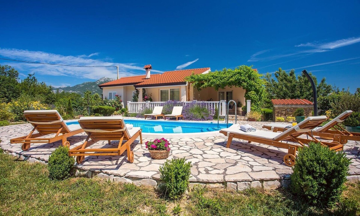 Kucice Villa | Villa Ana - 3 bedroom villa with private pool and unspoiled natural environment