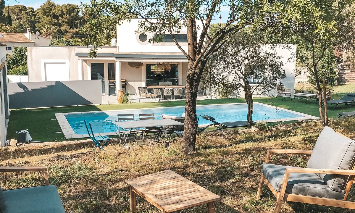 Quartier des Espesses Villa | Villa and Mazet La Nîmoise