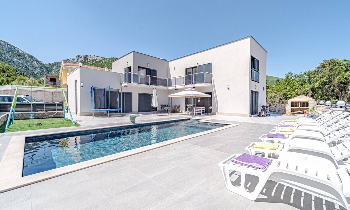 Ston Villa | Villa Angela by Villas Guide
