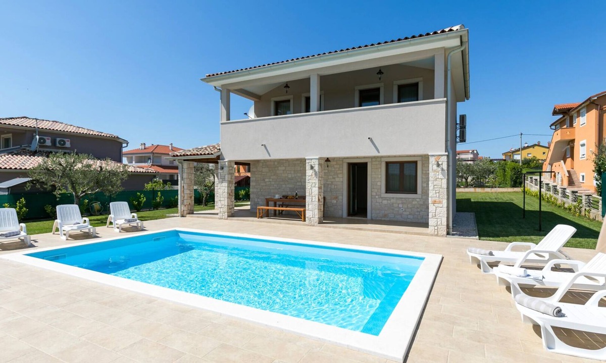 Novigrad Villa | Villa Angelina by Villas Guide