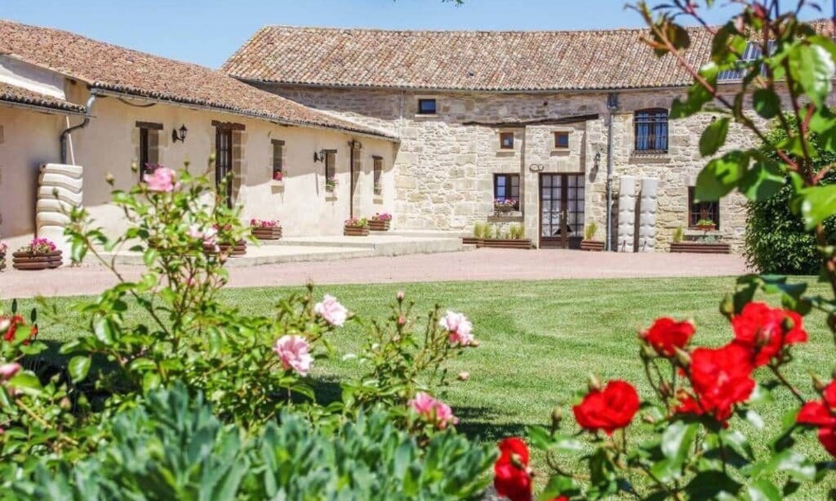 Concourson-sur-Layon House | Villa Anjou | Sleeps 6 | Manoir Les Touches