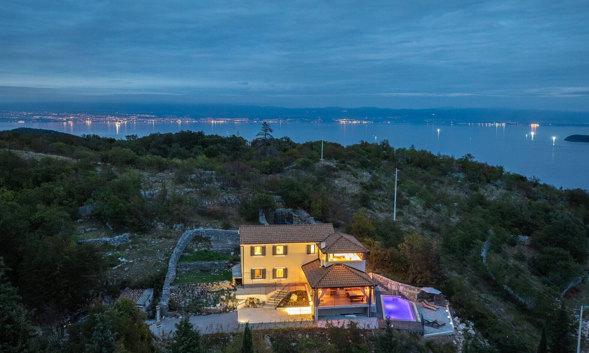 Zagore Villa | Villa Antonia with private Pool by 22Estates