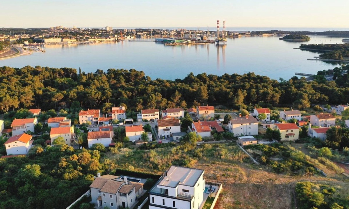 Pula House | Villa Aquarius by Interhome