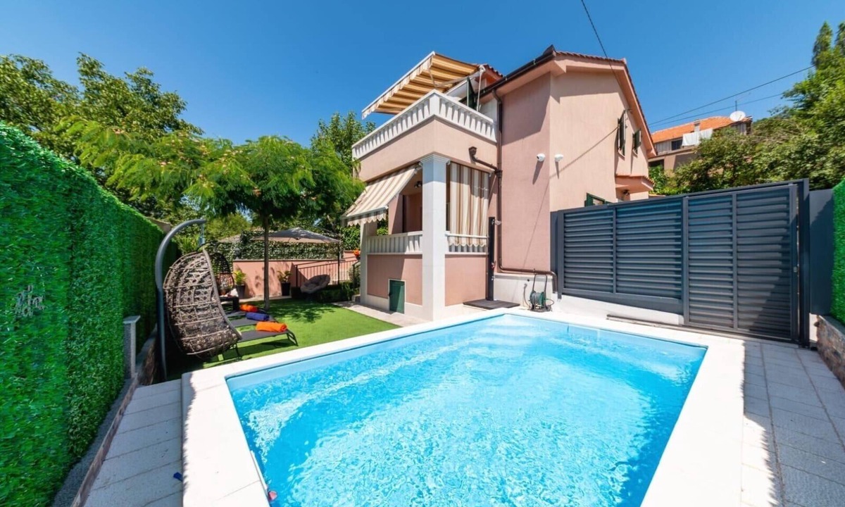 Muc Villa | Villa Arabela with private pool