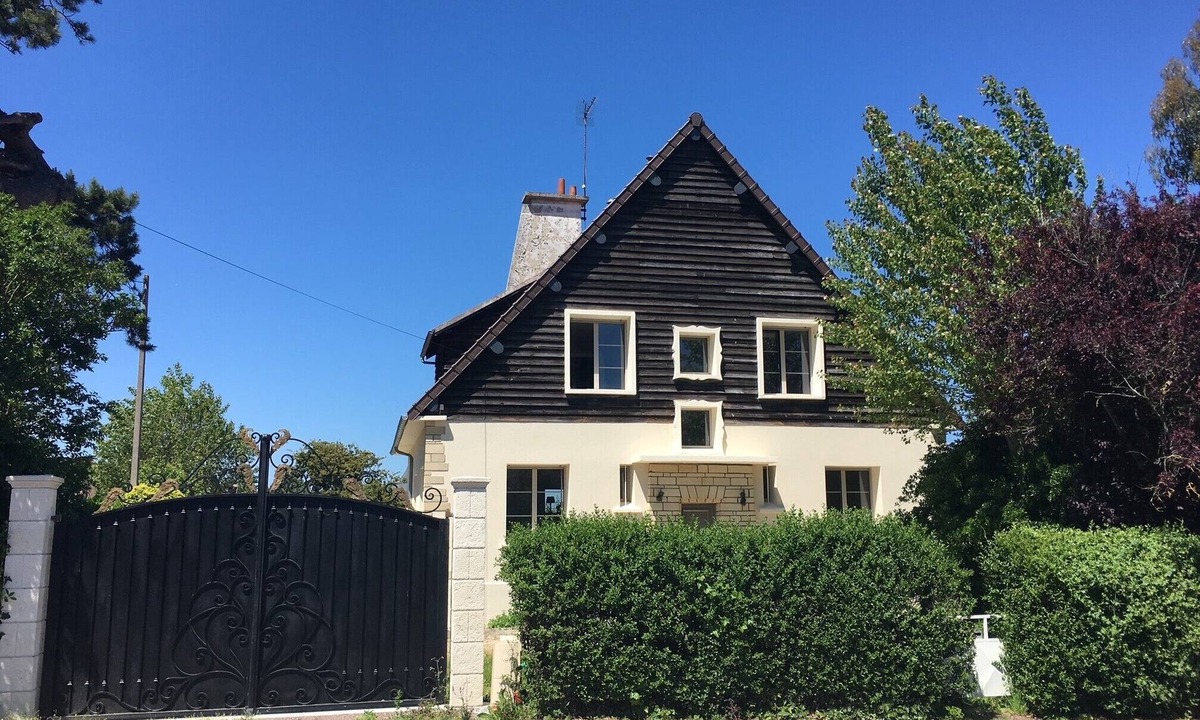 Ver-sur-Mer Villa | Villa "ART" in a quiet location 300 m from the beach