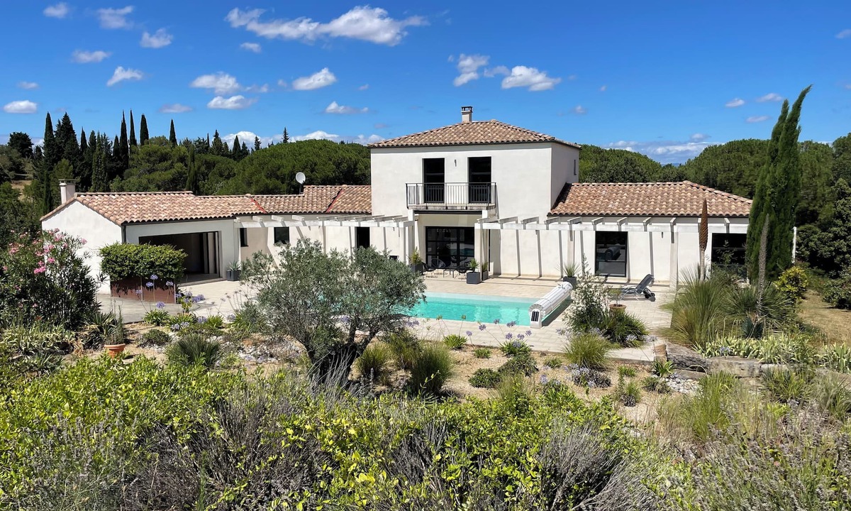 Carcassonne Villa | Villa Artos - 300 m2 - Piscine - Carcassonne - Proche Lac de Cavayère