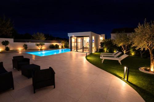 Murvica Villa | Villa Astral