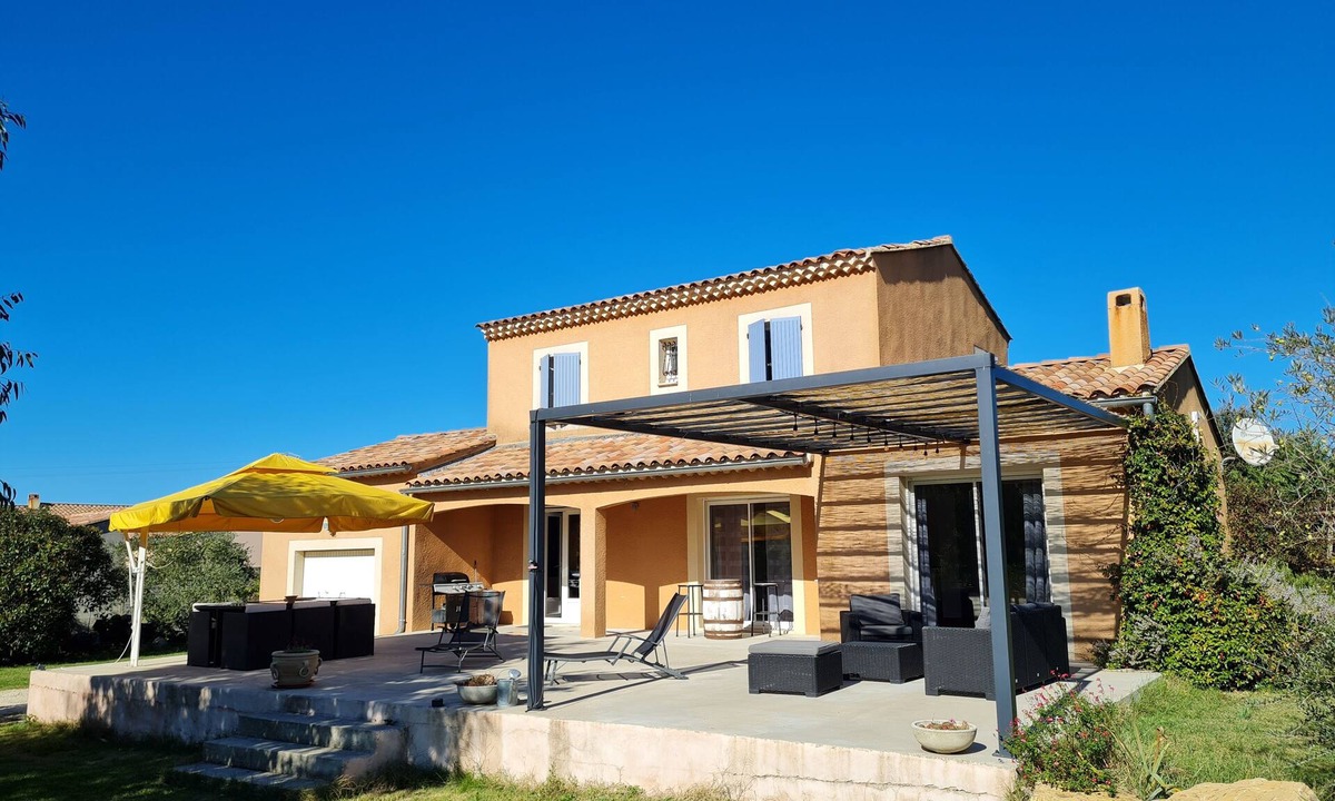 Malaucene Villa | Villa at the foot of Mont Ventoux for 7 people in Malaucène with private pool