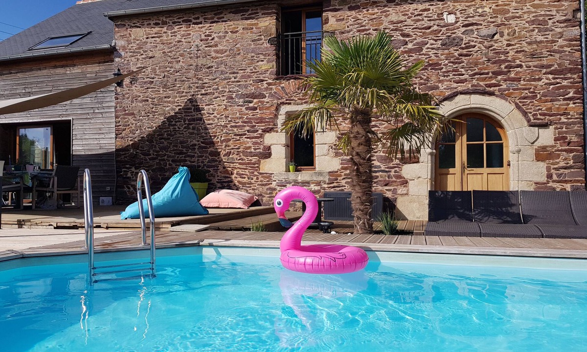 Saint-Malon-sur-Mel House | Villa Avec Piscine Privée Très Proche de la Forêt de Brocéliande