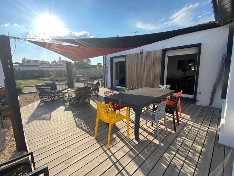 Barbatre Villa | Villa avec jacuzzi proche de la mer et du centre