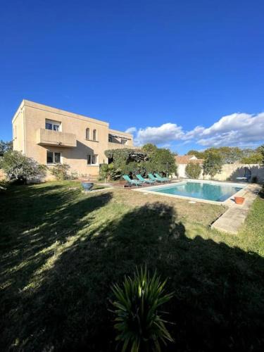 Valergues Villa | Villa avec piscine, climatisation et studio indépendant