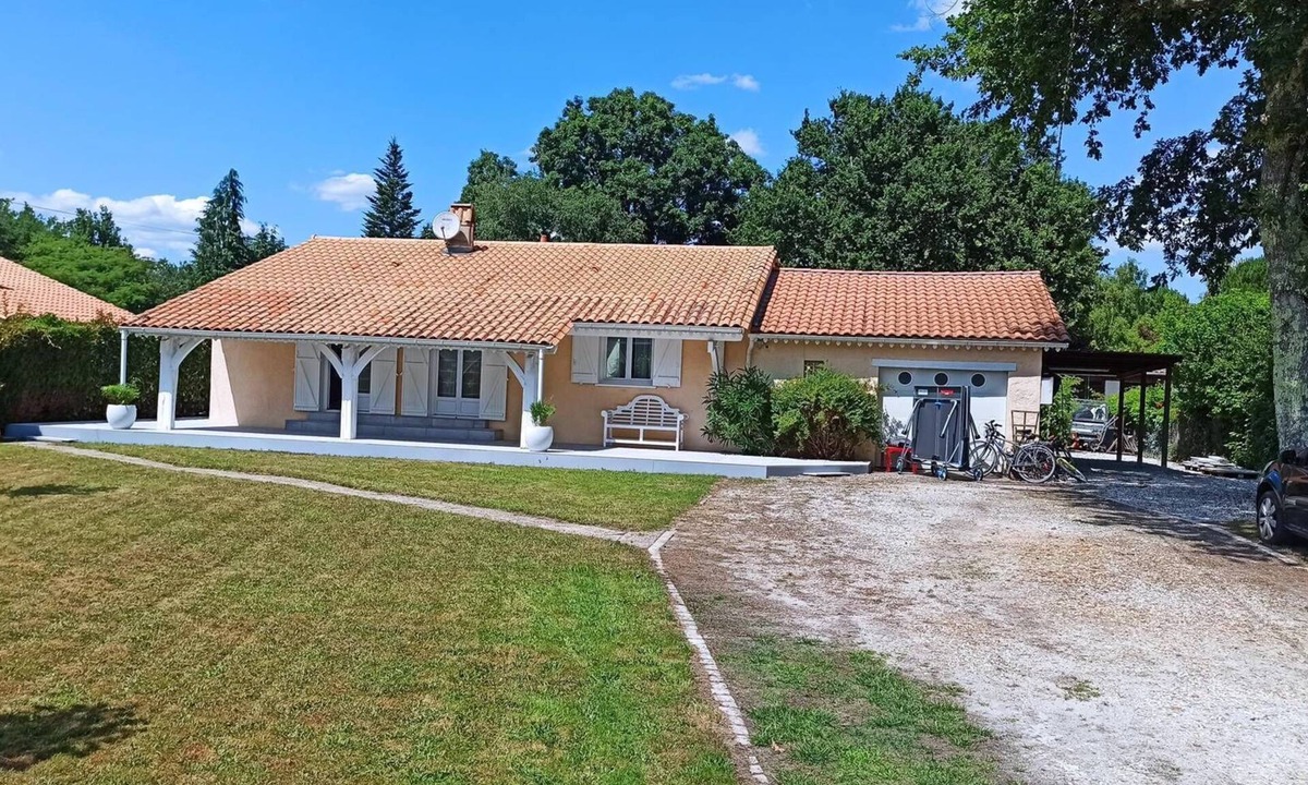 Salles House | Villa avec terrasse et piscine privée