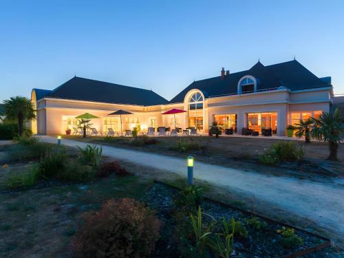 Azay-le-Rideau House | Villa Azay