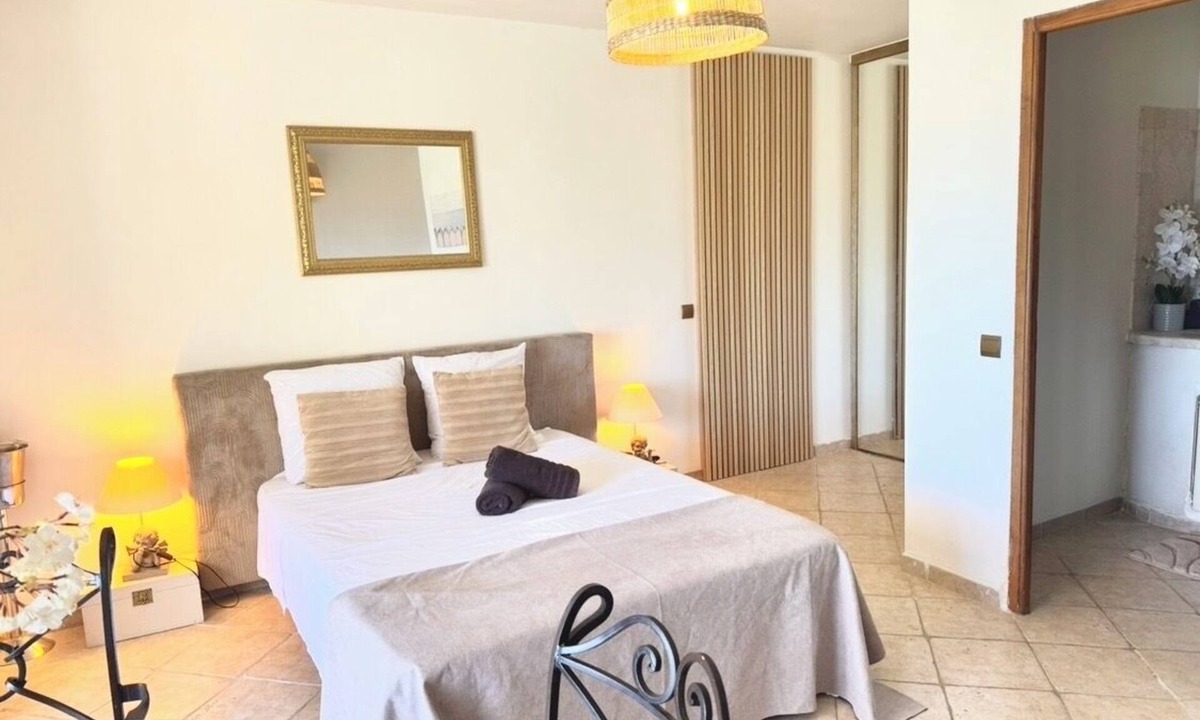 Saint-Sylvestre Bed & Breakfast | Villa baie des anges