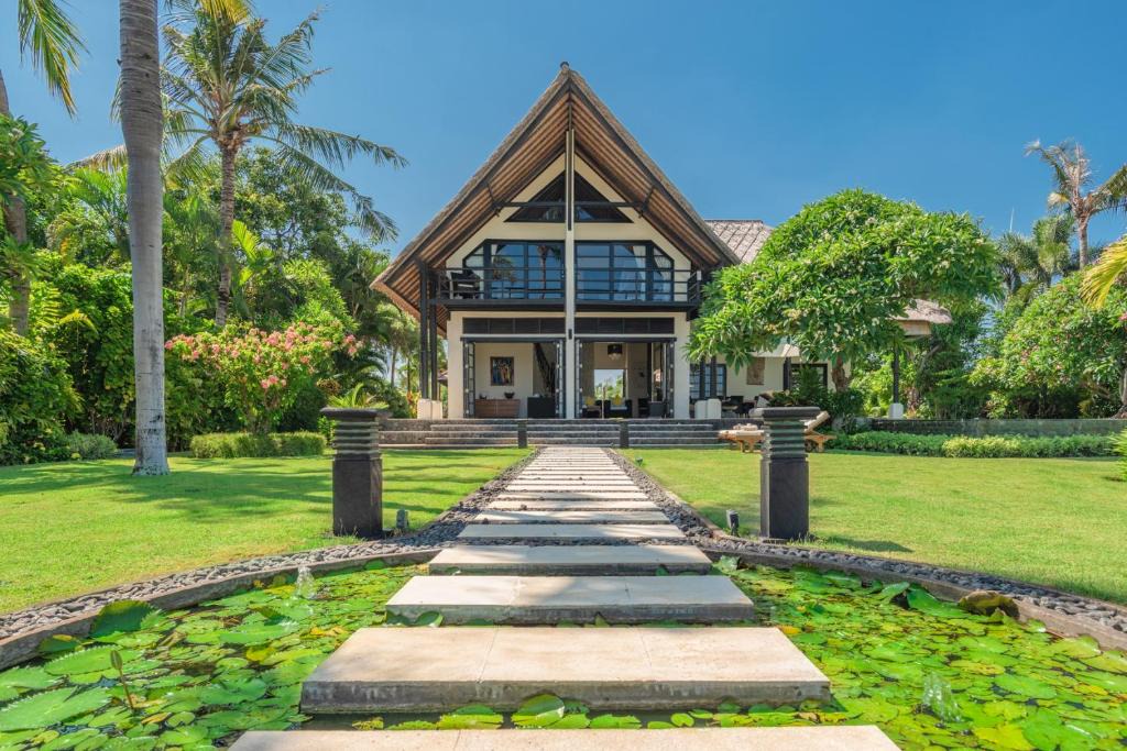 Banjartegehe Villa | Villa Banjar Beach