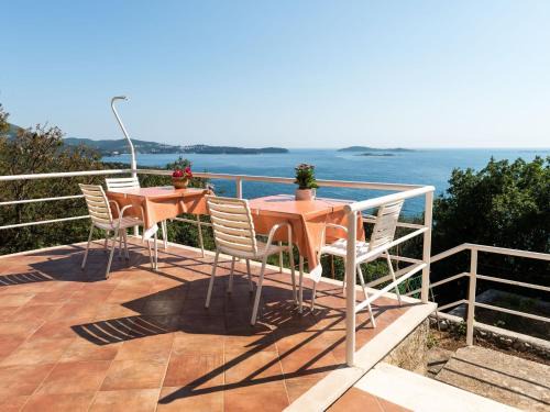 Mlini Apartment | Villa Barbara - Studio with Terrace and Sea View br 2
