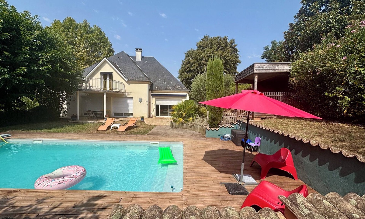 Brive-la-Gaillarde Villa | Villa Bardon - Design - Centre-ville - Piscine