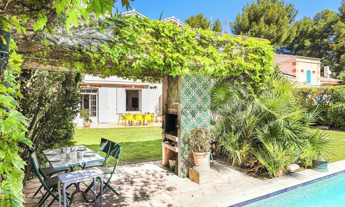 La Plage Villa | Villa 'Bastide Les Oréades' with Private Pool, Wi-Fi and Air Conditioning