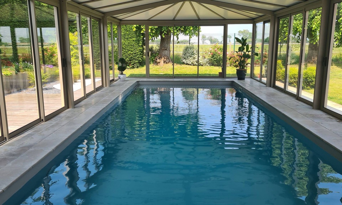 Gonneville-en-Auge Villa | Villa, beach 3 km away, large indoor pool 28°, sauna, jacuzzi, 5* classification