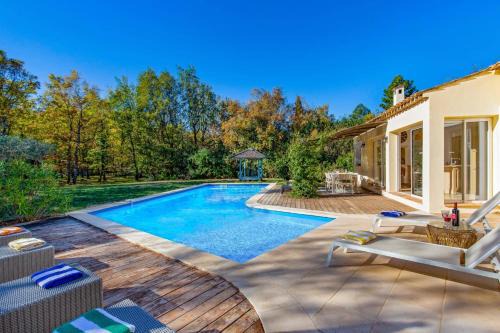 Mons Villa | Villa Beauregard by Villa Plus