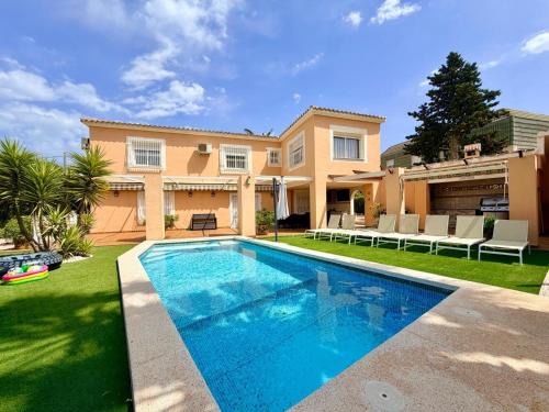 Rincon de Loix Villa | Villa Benidorm Levante Beach Blueline