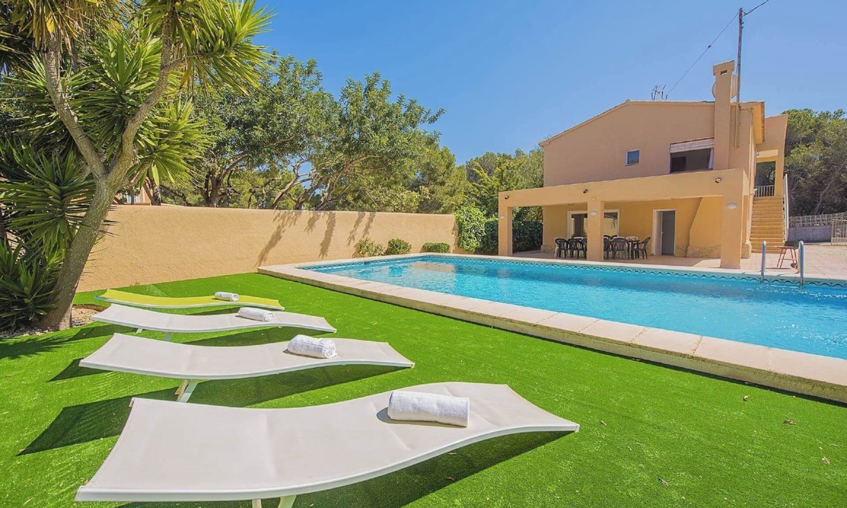 Moravit Villa | Villa Bernia - PlusHolidays