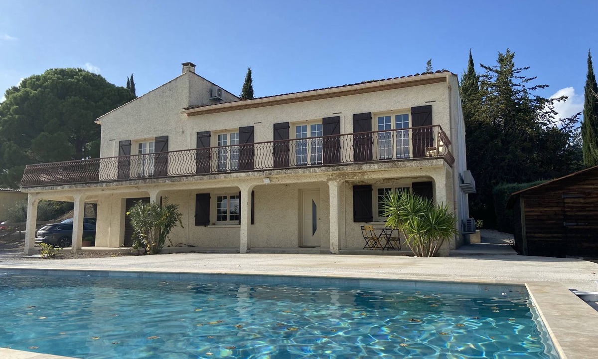 Clermont-l'Herault House | VILLA BETWEEN LAND AND SEA