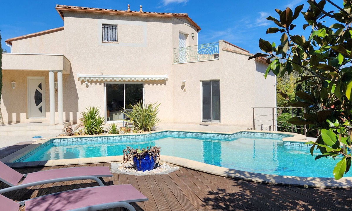 Saint-Gely-du-Fesc Villa | Villa between sea and scrubland quiet with large pool