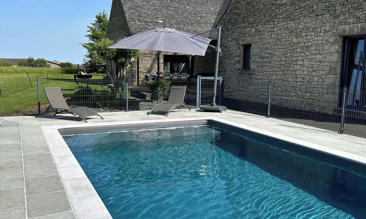 Saint-Robert Villa | Villa between Corrèze and Dordogne! Beautiful heated pool.