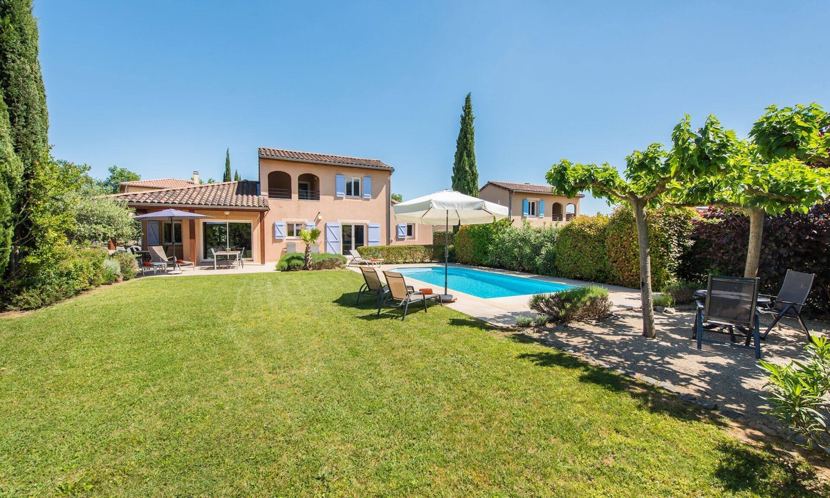 Vallon-Pont-d'Arc Villa | Villa Bienvenue - villa for 8 people with private pool