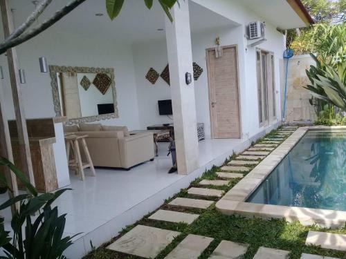 Dencarik Villa | Villa Blessings, 2 BR Villa near Lovina