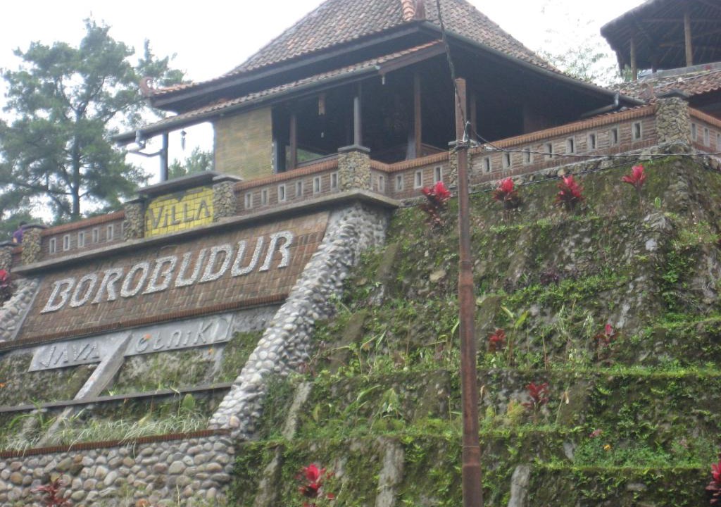 Gowa Villa | Villa Borobudur Malino