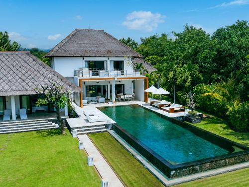 Banjartegehe Villa | Villa Bossi Bali at Banjar
