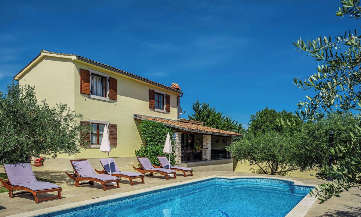 Kavran Villa | Villa Braidizza * fenced garden, private pool, terrace, free WiFi