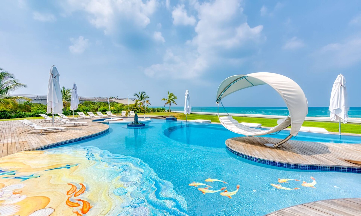 Plum Bay Villa | Villa C'est La Vie Su