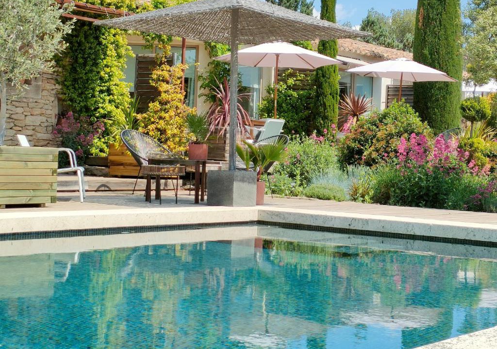 Cabrieres-d'Avignon Bed & Breakfast | Villa Cabrida