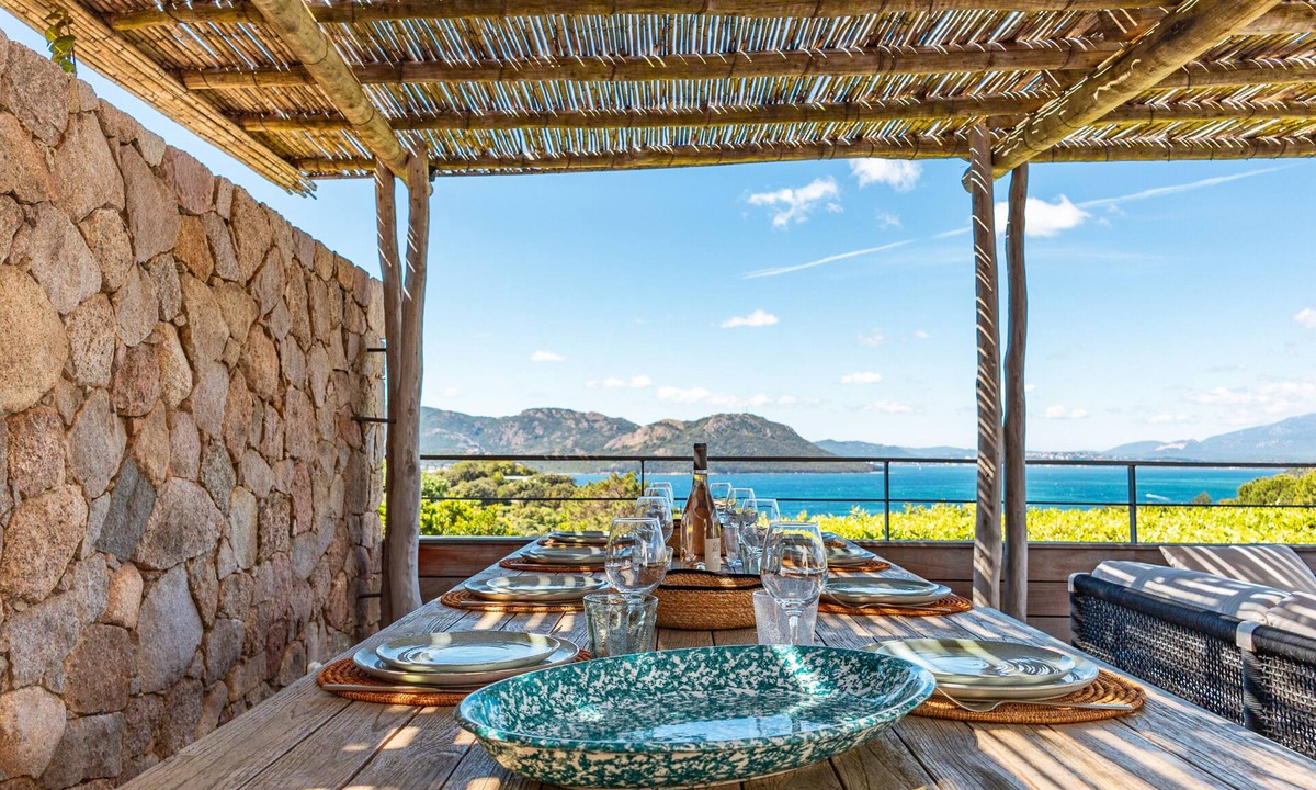 Cala Rossa Villa | Villa Cala Rossa Di Lecci